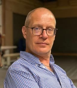 Martin Ayres Headshot